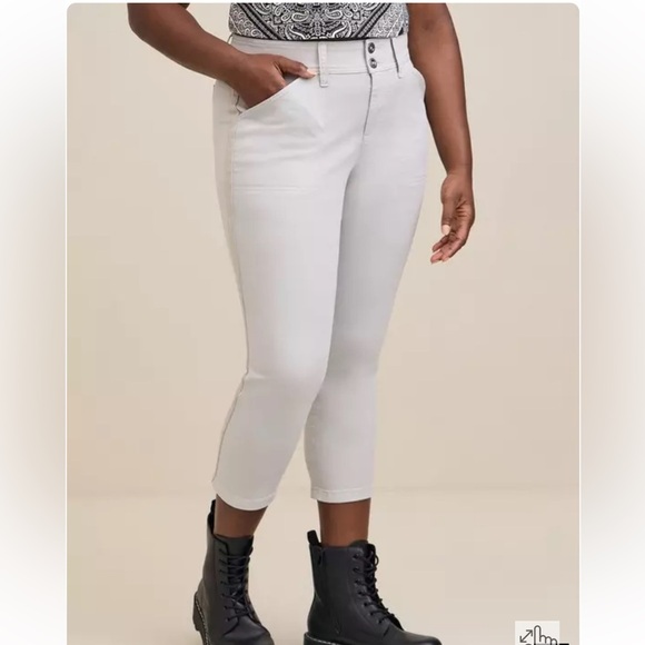 Torrid Crop Aviator Skinny Stretch Twill Mid-Rise Pant - Picture 1 of 10